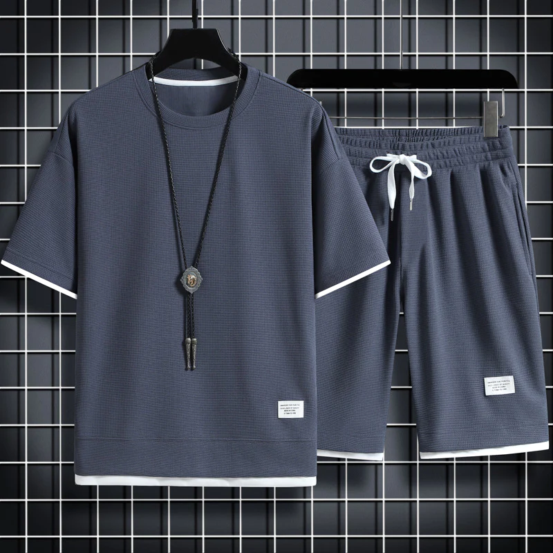 Frederick - Casual Textured T-Shirt and Shorts Duo