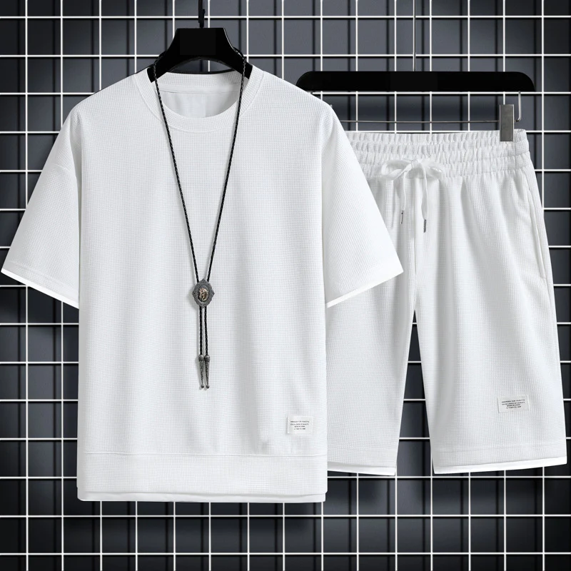 Frederick - Casual Textured T-Shirt and Shorts Duo