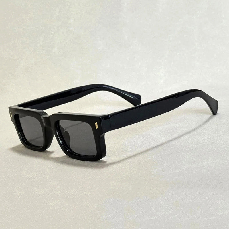 Virello - Retro Square Sunglasses with Dark Tint