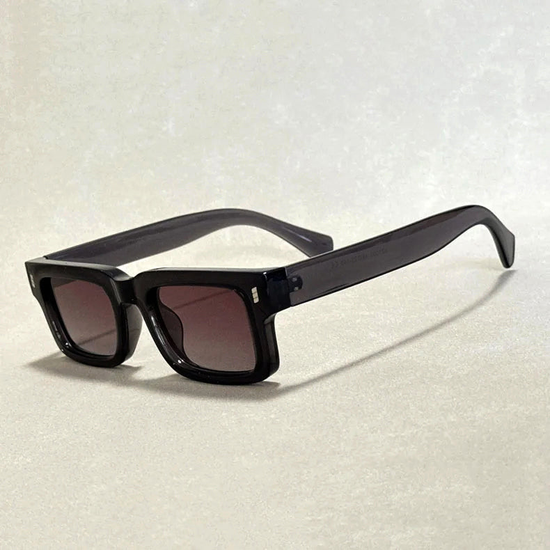 Virello - Retro Square Sunglasses with Dark Tint