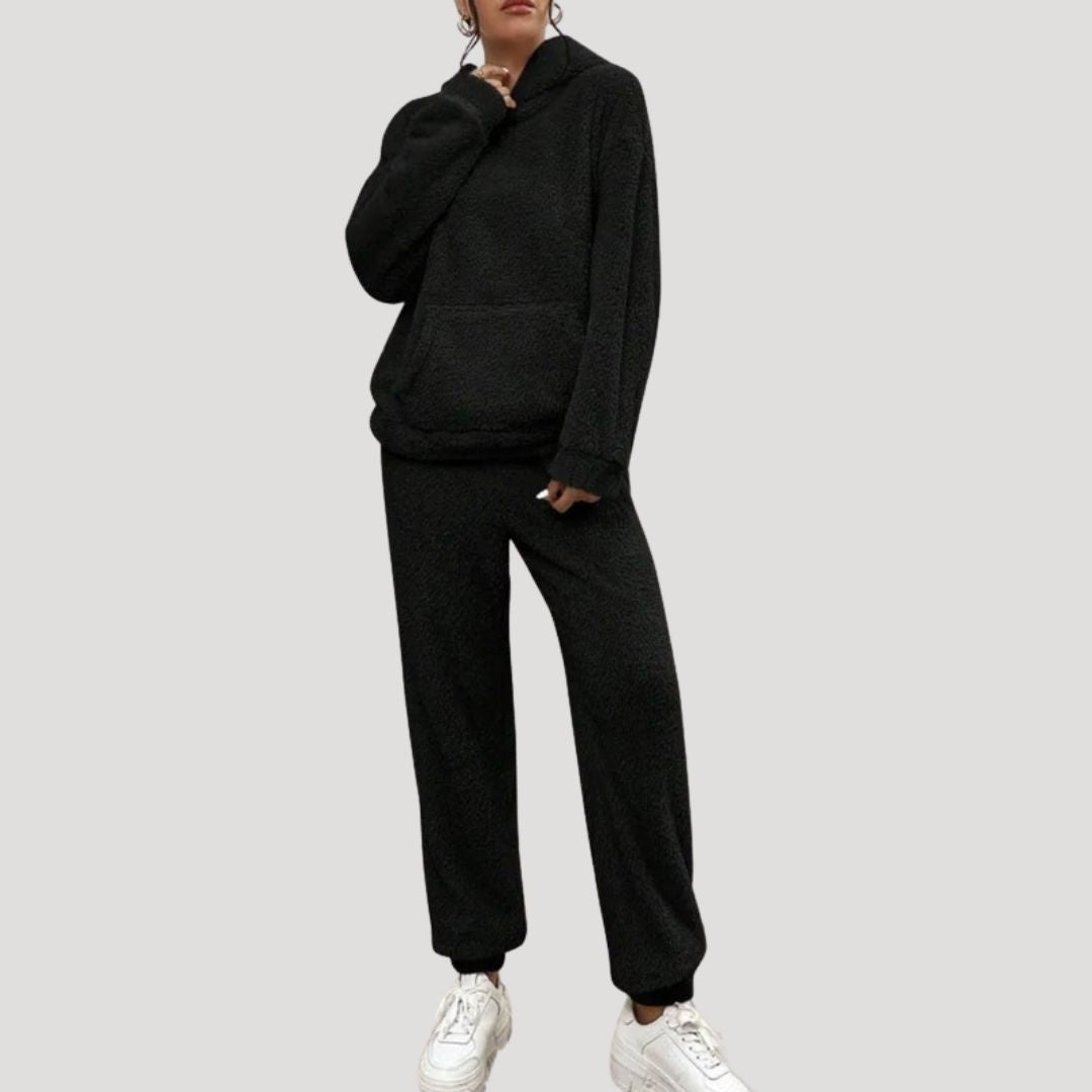 Aila - Women's Oversized Hoodie and Tapered Lounge Pants Set