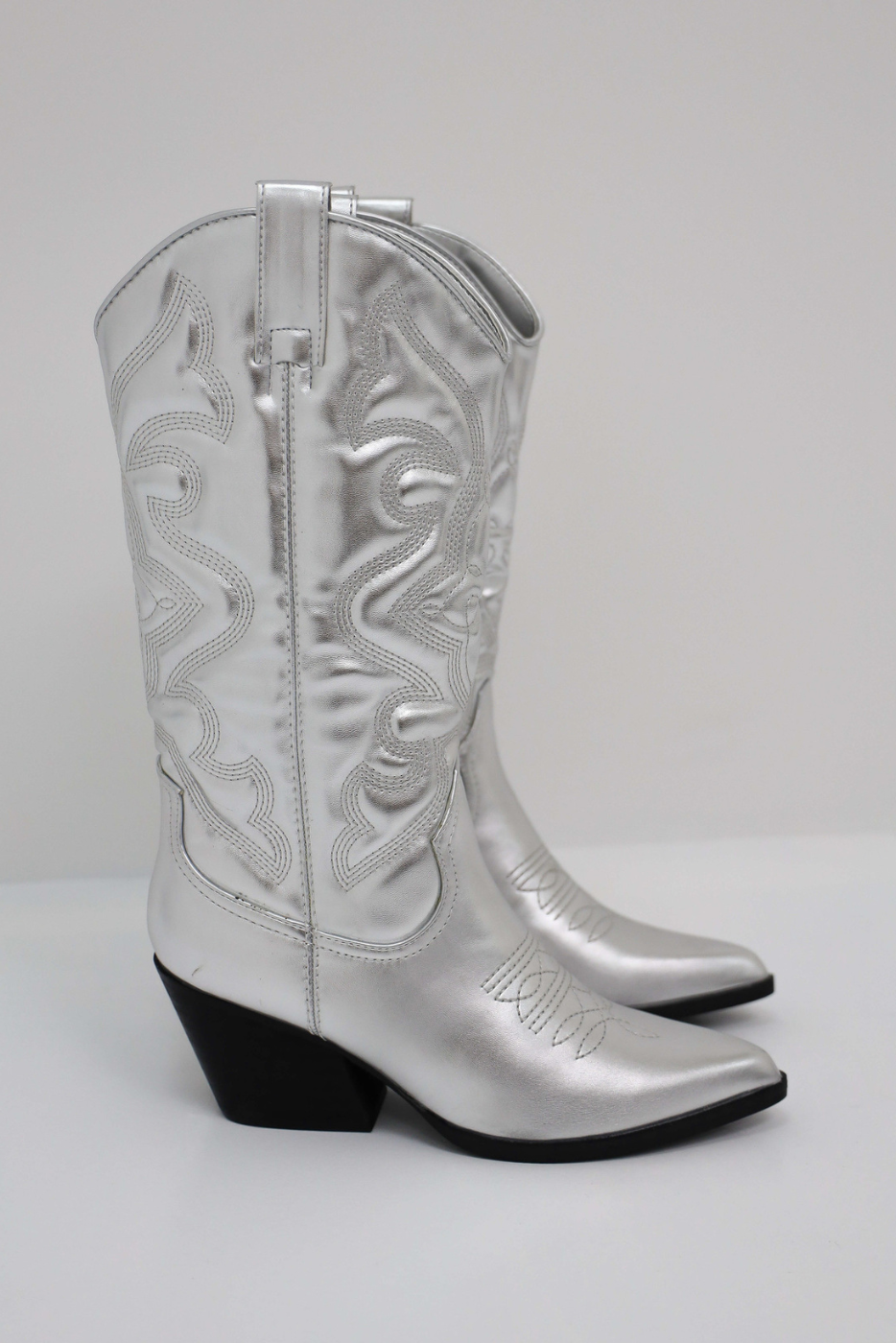 Natasha - Women's White Leather Cowboy Boots